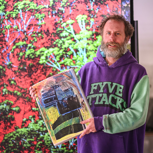 Homeless artist lands exhibition 