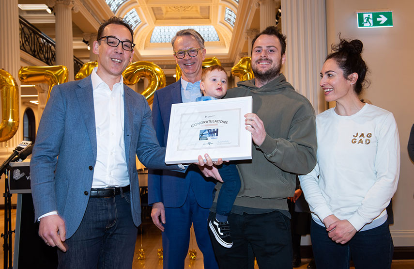 Treasured icon becomes one for the record books
