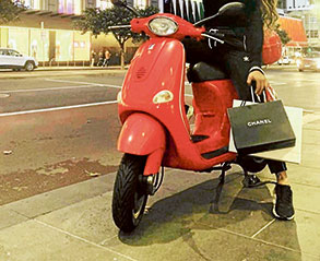 Southbank Community Hub reconnects local with her scooter