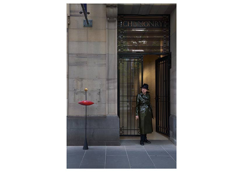 Pulling the veil of an iconic fashion doyenne