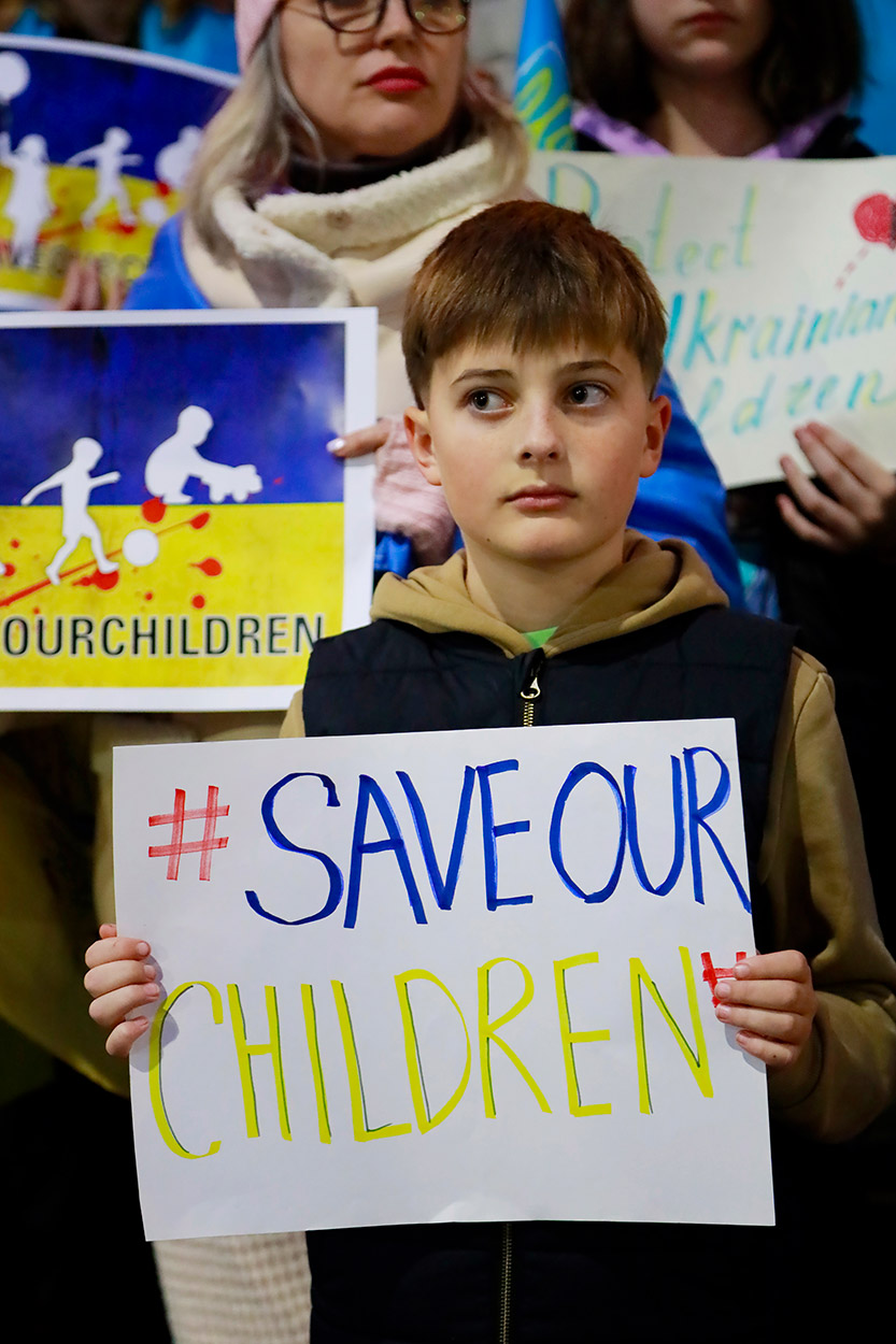 Protestors gather in Melbourne to demand justice for Ukraine