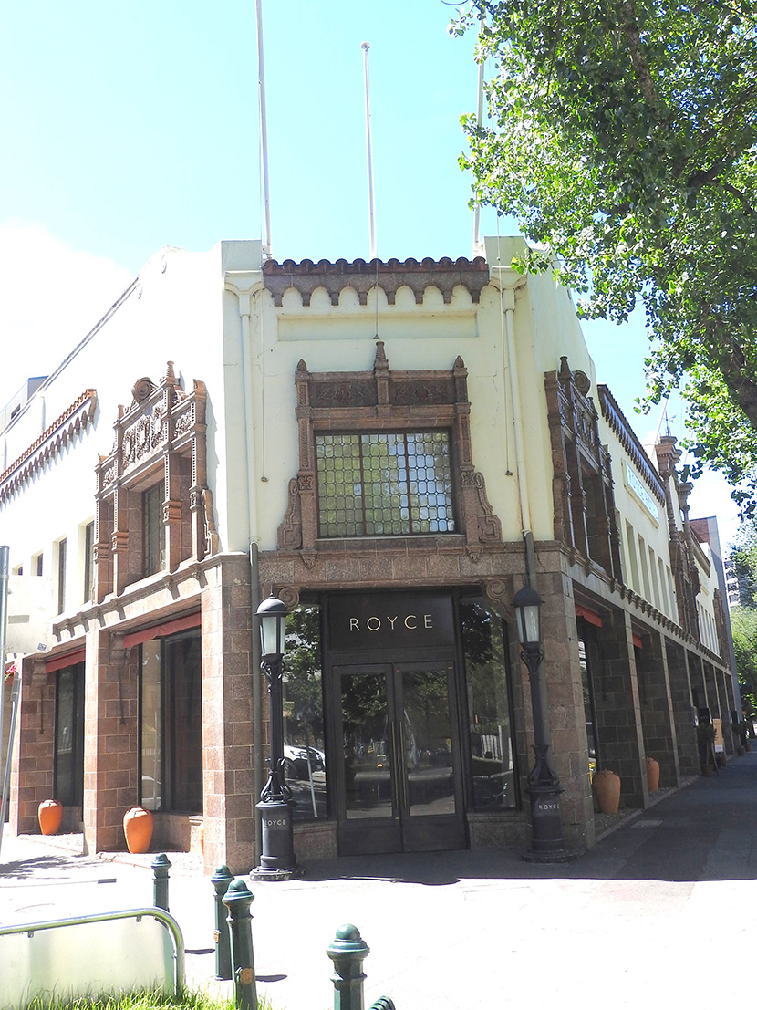 Cable trams, Rolls Royces and a luxury hotel