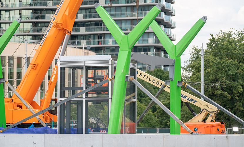 Feature steel columns now in place at Anzac Station