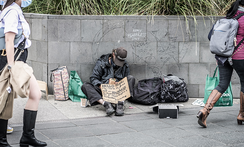 “Professional beggars” target the city, but police focus on those genuinely experiencing homelessness