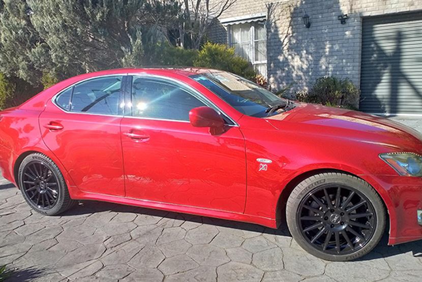 Heartless thieves pinch wheel from disabled woman’s car