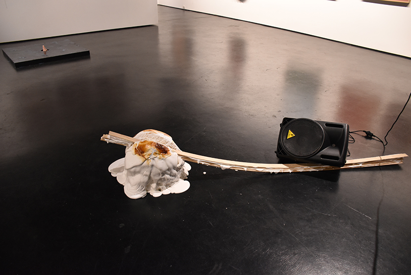 An anti-cap gloss to student show
