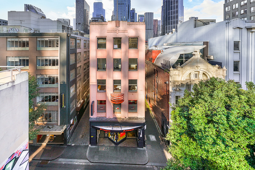 Niagara House sells for $9.95m at packed CBD auction