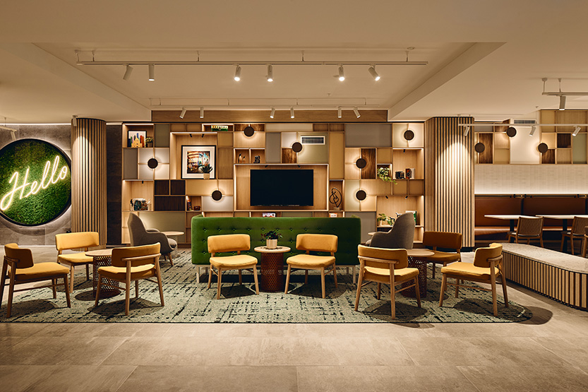 Melbourne Walk opens, bringing a touch of Manhattan to Bourke Street Mall