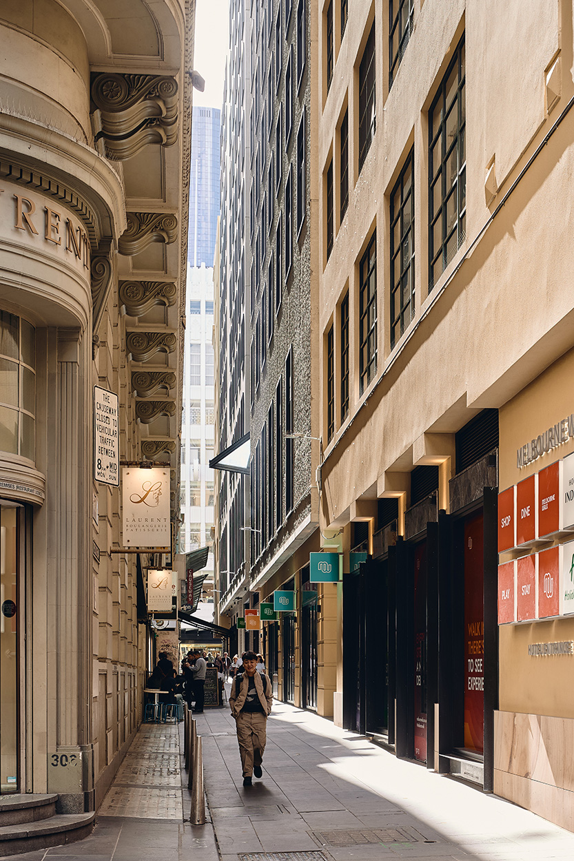 Melbourne Walk opens, bringing a touch of Manhattan to Bourke Street Mall