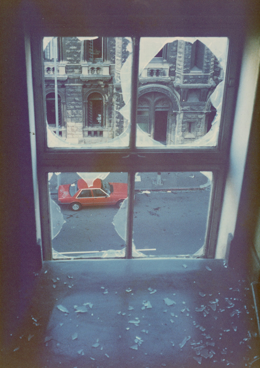 Police mark 40 years since Russell St bombing
