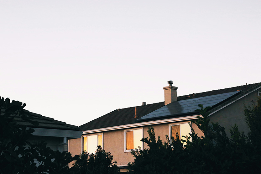 Who actually pays Victorians the most for solar
