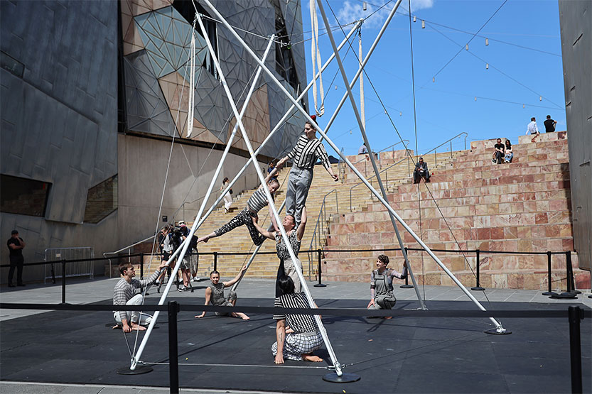 Acrobats take over!
