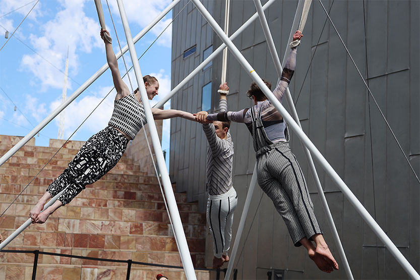 Acrobats take over!