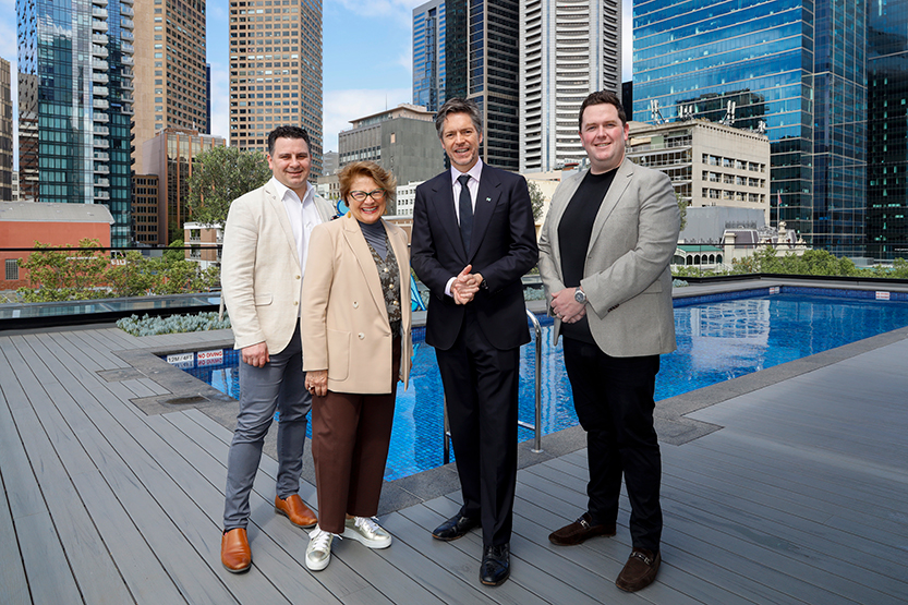 Melbourne set for $1 billion tourism boost as Chinese group tour scheme returns