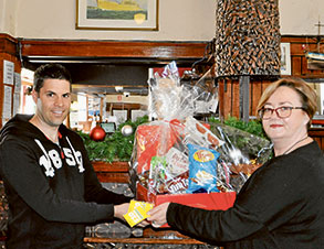 Make a Seafarer’s Christmas