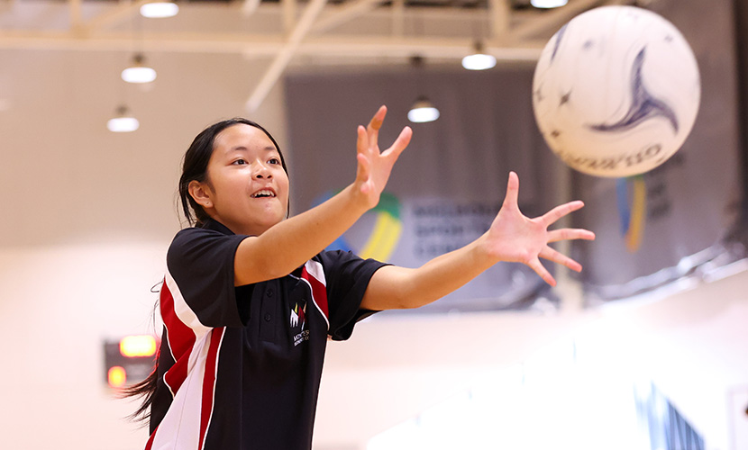 Victorian schoolkids encouraged to get back on the netball courts