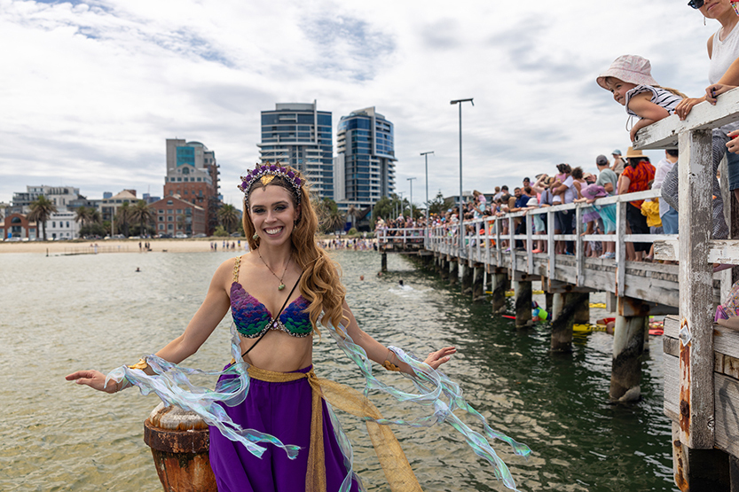 Mermaids make waves for ocean conservation in Port Phillip Bay