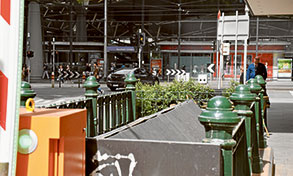 The ‘‘mini city’’ under Southern Cross