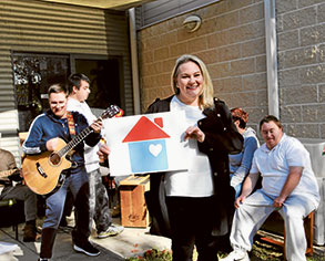 Neighbourhood house gets six more years