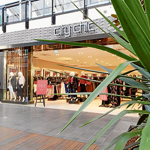 Retail reopens ahead of Christmas trading