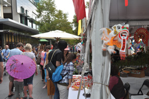 Huge crowds ring in Lunar New Year