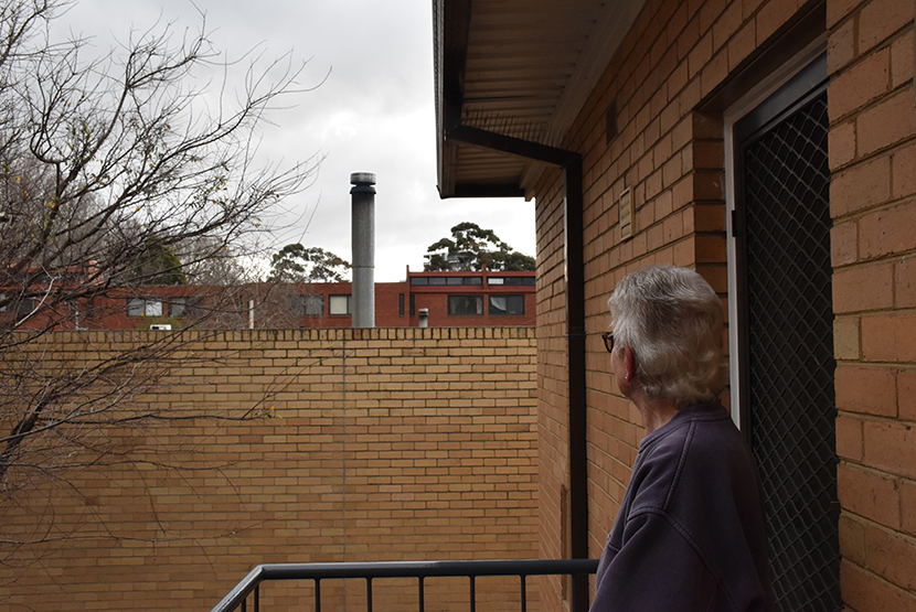 Complaints about irritating smoke