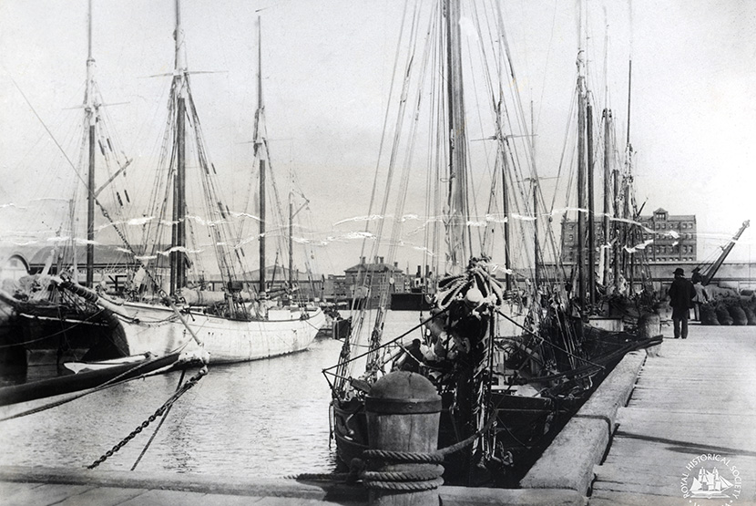 Berthing at Little Dock … maybe for some tea