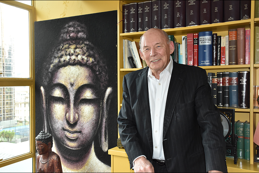 Solicitor sponsors major art prize
