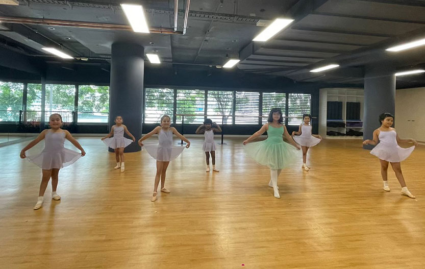Ballet school opens in Docklands