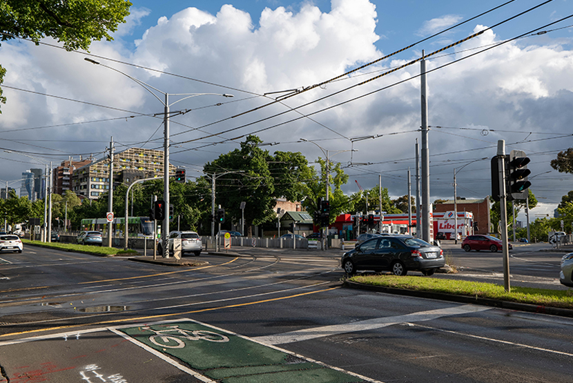 Council reacts to safety concerns about new tram separation kerbing