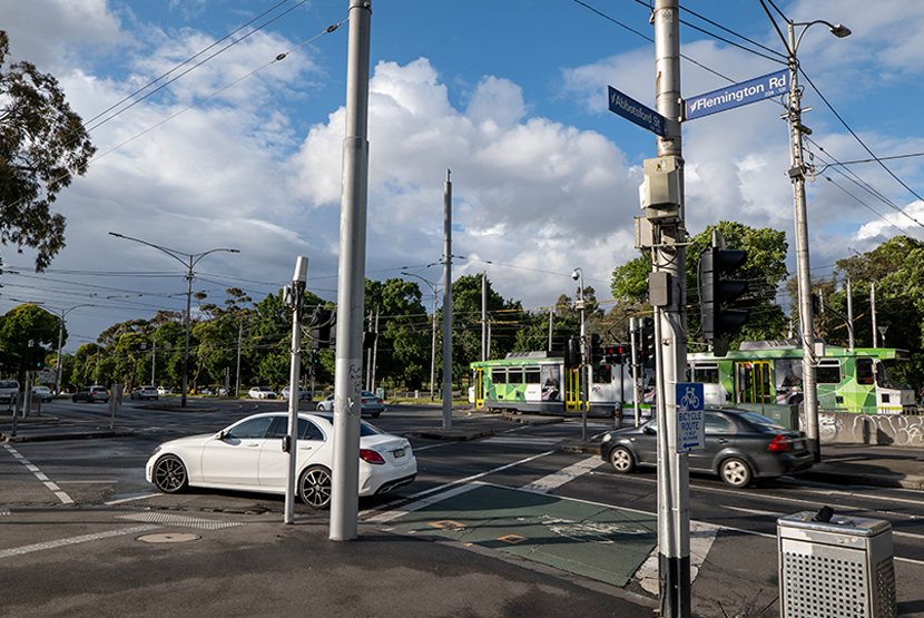 Council reacts to safety concerns about new tram separation kerbing