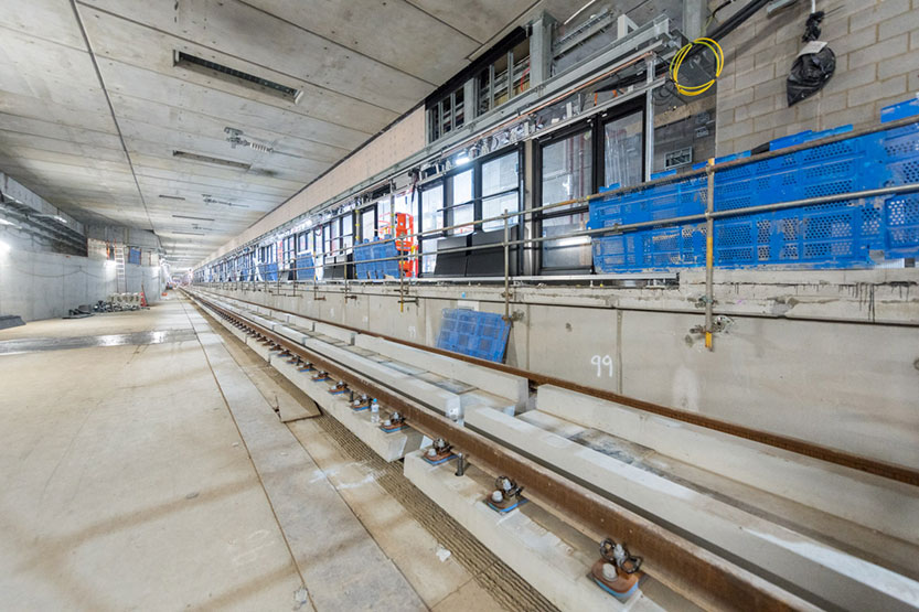 Victorian-first platform screen doors installed in Metro Tunnel