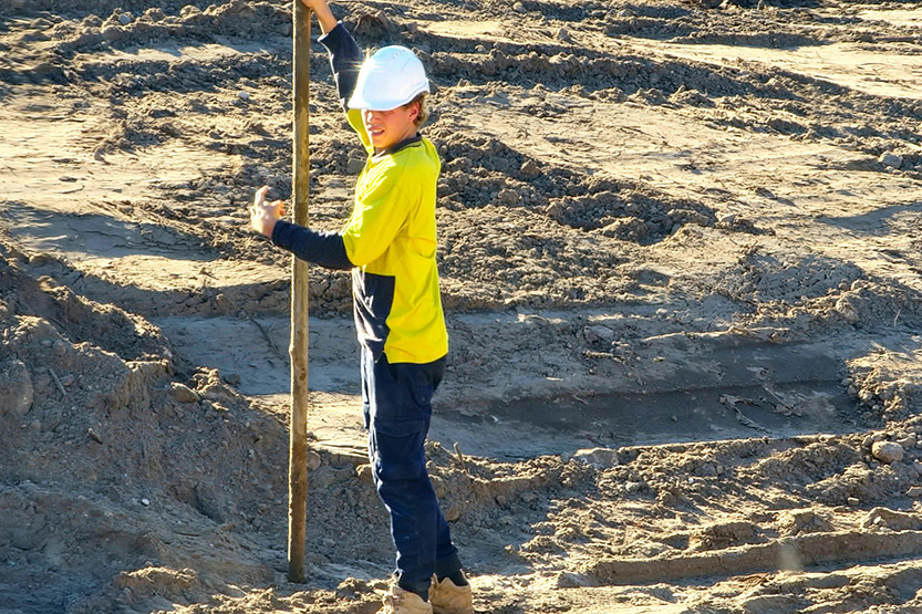Don’t play through the pain: Why Melbourne’s tradies need to prioritise their physical health this August