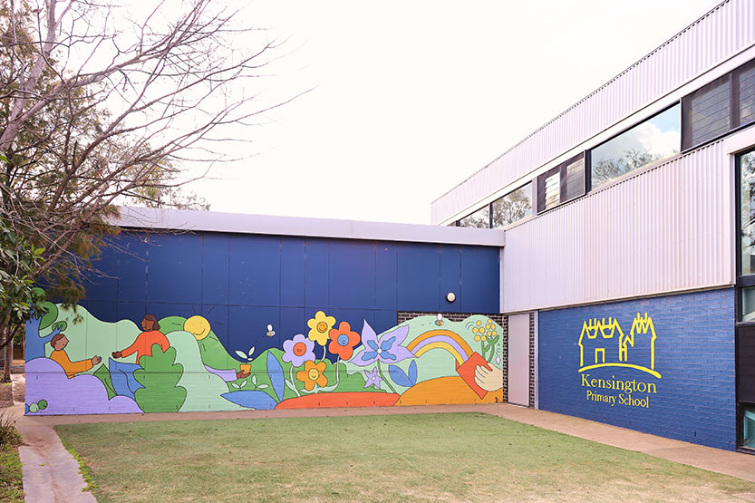 Vibrant mural takes centre stage at Kensington Primary School