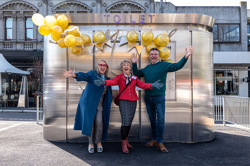 The wait is over … new loo opens in Carlton