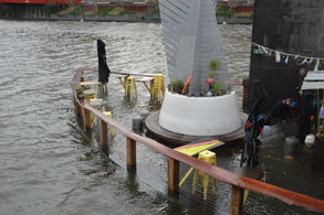 Storm surge smashes Southbank shores