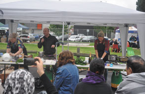 Farmers Market cooks off