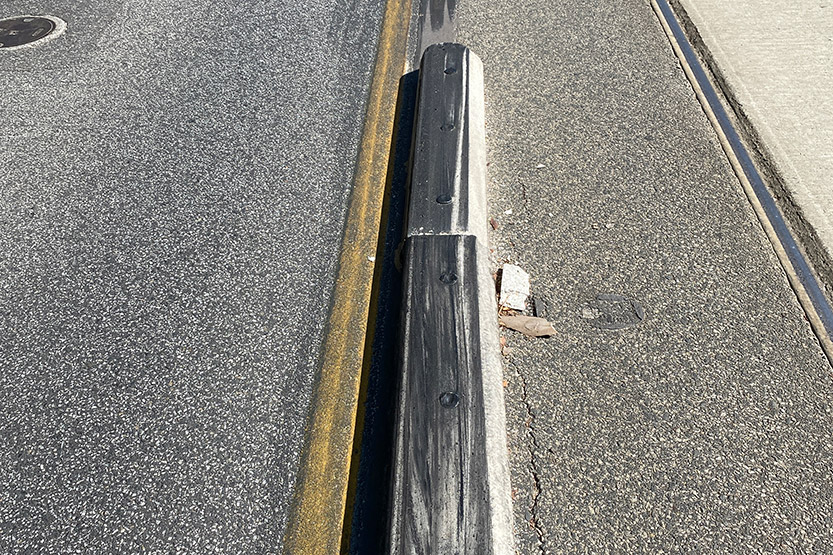 Fix “dysfunctional and unsafe road design”: residents call for action on Abbotsford St