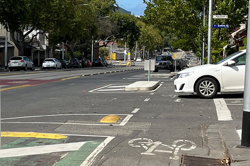 Fix “dysfunctional and unsafe road design”: residents call for action on Abbotsford St