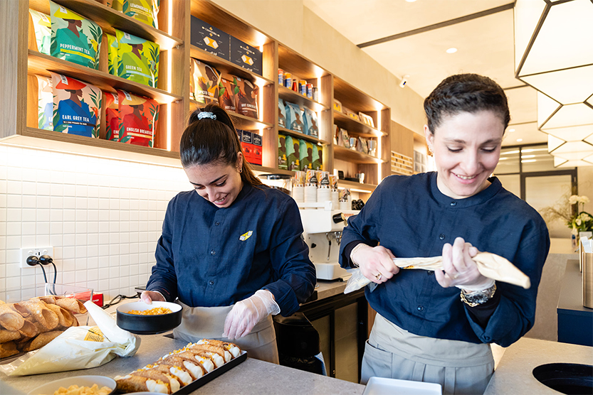 Carlton’s new cannoli store opens its doors 