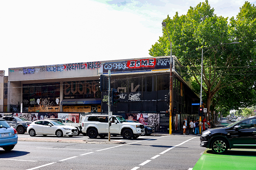 “Enough is enough”: Carlton residents tired of Cancer Council eyesore 