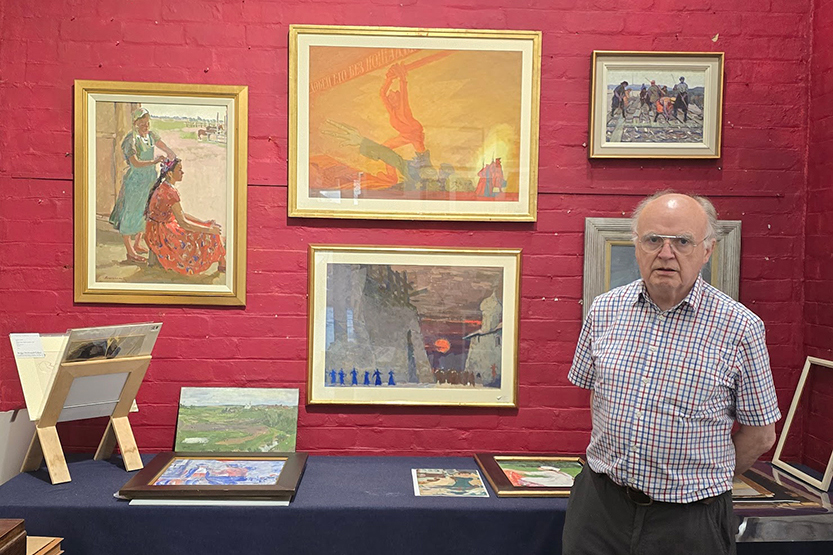 “Window to a lost world”: Carlton gallery presents scenes from the old Soviet Union