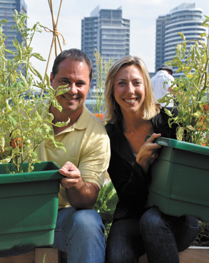 Mecurio visits Docklands’ garden