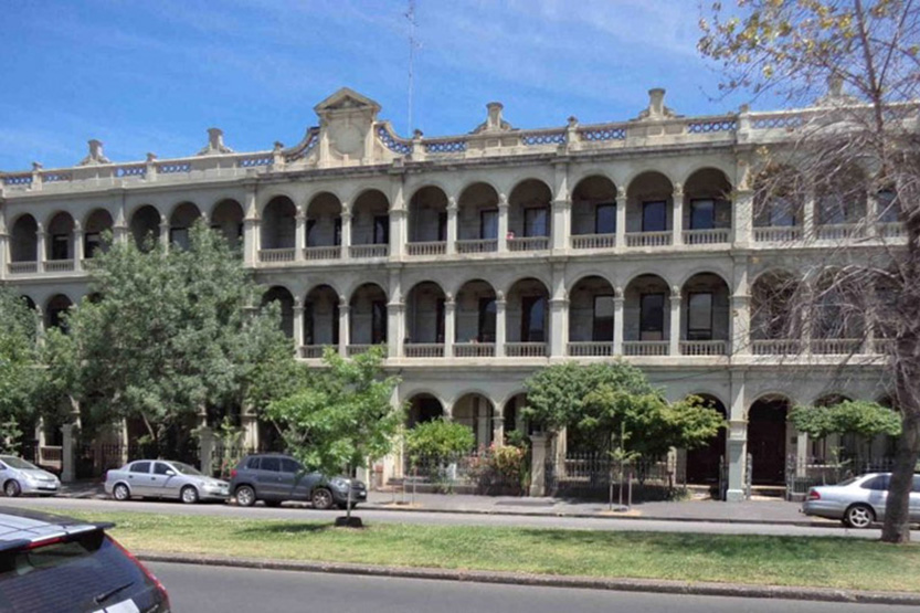 Are Carlton’s significant heritage places protected?