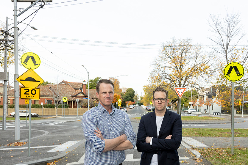 Hundreds of East Melbourne residents call for traffic mitigation works to come to a halt