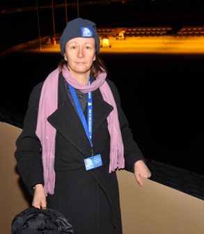 Top executives sleep rough for the homeless