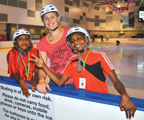 Nyirrpi kids skate the white magic