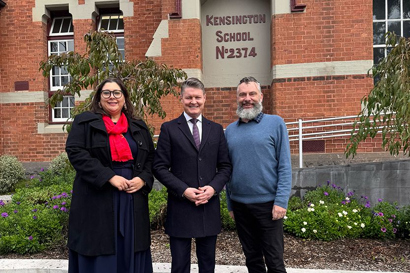 Education Minister visits Kensington Primary as school pushes for election commitment