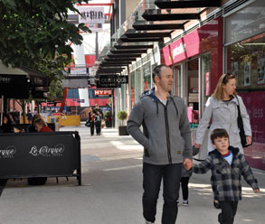 Local retailing leads the city
