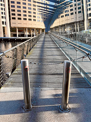 Walkway STILL closed